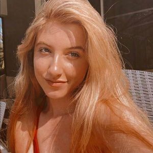 Meet your Posher, Abigail